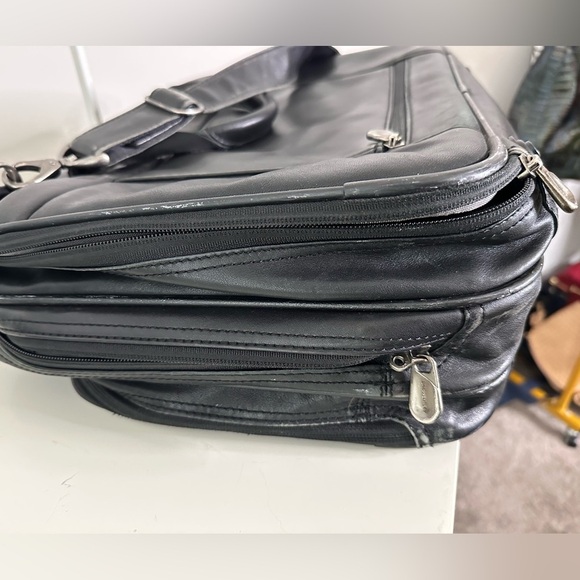 Briggs & Riley Black Leather bag - Picture 4 of 14